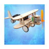 avion-stem-din-lemn-model-asamblat-2 Avion STEM din lemn, biplanul din lemn pe fundal albastru, cu elice portocalie, motor, suport de baterii și roți negre