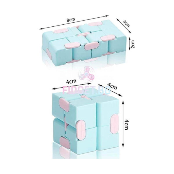 Cub Infinity Fidget, grafic de dimensiuni: cubul desfăcut cotat 8 x 4 x 2 cm și cubul pliat cotat 4 x 4 x 4 cm