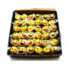 inel-squishy-emoji-continut Inel squishy Emoji, cutie de carton plină cu inele emoji ambalate individual în pungi transparente