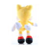 Jucărie de pluș Sonic, jucăria Tails văzută din spate, cu cele două cozi galbene și pantofii roșii cu alb vizibili