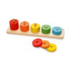 jucarii-montessori-din-lemn-9-in-1-jocuri-pentru-copii-isteti-detaliu-3 Jucării Montessori din lemn 9 în 1, placă din lemn cu cinci tije pe care sunt înșirate discuri colorate