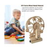 kit-stem-inventii-pentru-copii-detaliu-2 Kit STEM Invenții pentru copii, imagine împărțită: în stânga un copil mic care se joacă cu piese colorate