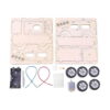 kit-stem-jeep-din-lemn-continut-2 Kit STEM Jeep din lemn, piesele kitului pe fundal alb: plăci decupate pentru caroserie, roți negre, suport de baterii