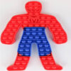 Pop It Spider-Man, în formă de siluetă umană Spider-Man: cap și brațe roșii cu bule, tors albastru cu emblema de păianjen