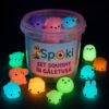Set de 20 de jucării squishy luminoase pe întuneric Set de 20 de jucării squishy luminoase, găletușă SpOki pe întuneric cu animăluțe ce strălucesc verde și albastru