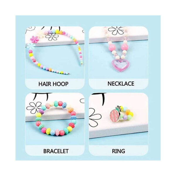 Set creativ Confecționează-ți accesoriile, montaj cu patru bijuterii finalizate, etichetate HAIR HOOP, NECKLACE