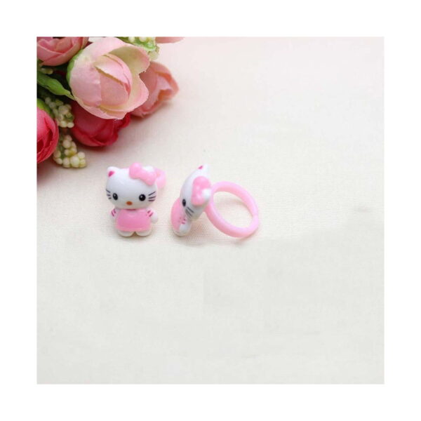 Set creativ Hello Kitty 3 în 1, un inel cu figurină Hello Kitty în rochie roz și un al doilea inel roz simplu văzut