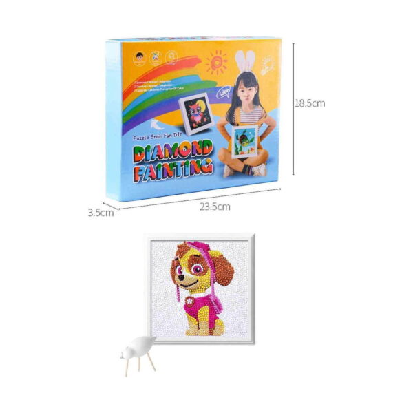 Set de pictură cu diamante, cutia Diamond Painting cu cote de 23,5 x 18,5 x 3,5 cm și, dedesubt