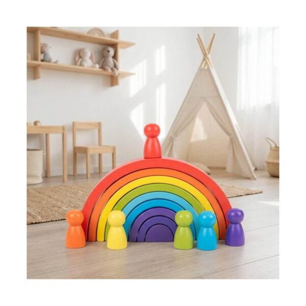 set-jucarii-educative-montessori-curcubeu-lifestyle-2 Set jucării educative Montessori curcubeu, curcubeul imbricat cu o figurină roșie în vârf și cinci figurine așezate în față