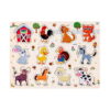 set-montessori-ferma-detaliu-3 Set Montessori Fermă, planșă de puzzle din lemn cu hambar și animale de fermă: cocoș, câine, pisică, iepure, rață, curcan